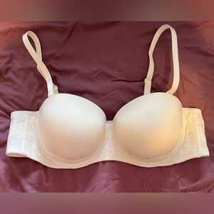 Torrid White Bra with Molded Cups